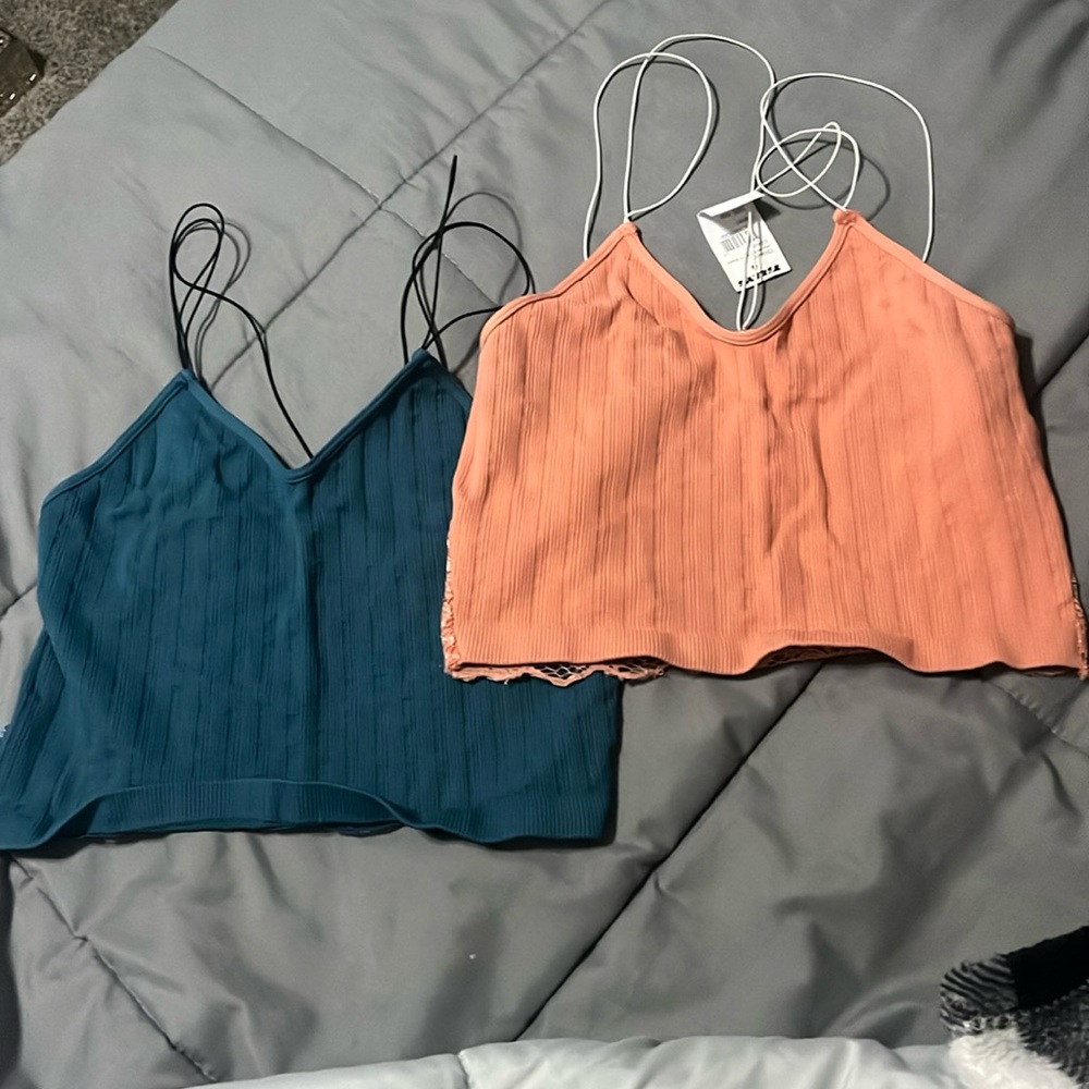 Tank top pair